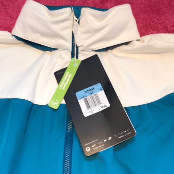 NWT Nike Golf - Picture 2 of 4